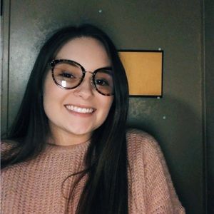 Meet your Posher, Kara